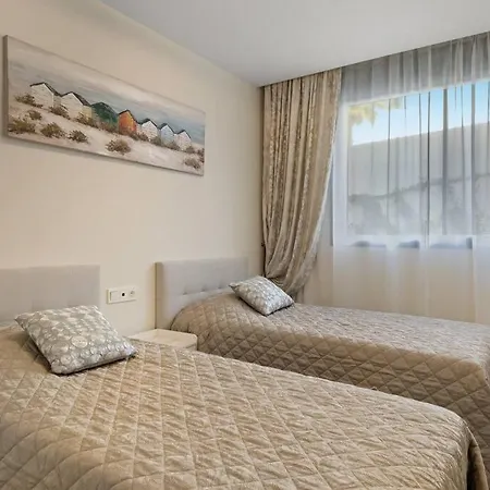 Apartment Luxury Next To Golf Course In Marbella