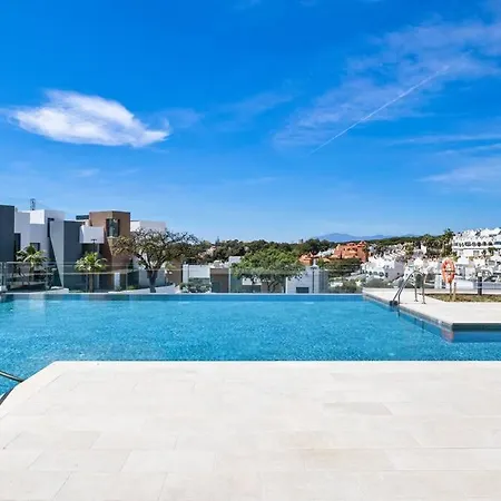 Apartment Luxury Next To Golf Course In Marbella